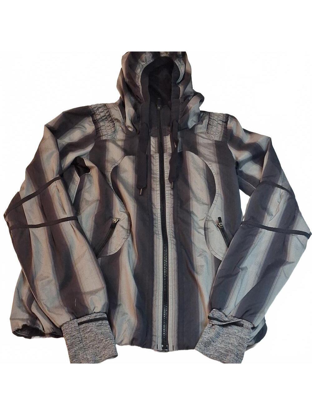 #166 Lululemon Windbreaker Jacket Approximate Size 2 j198
